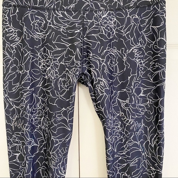 Fabletics Salar Silver Blue Floral Print Leggings - Picture 3 of 8